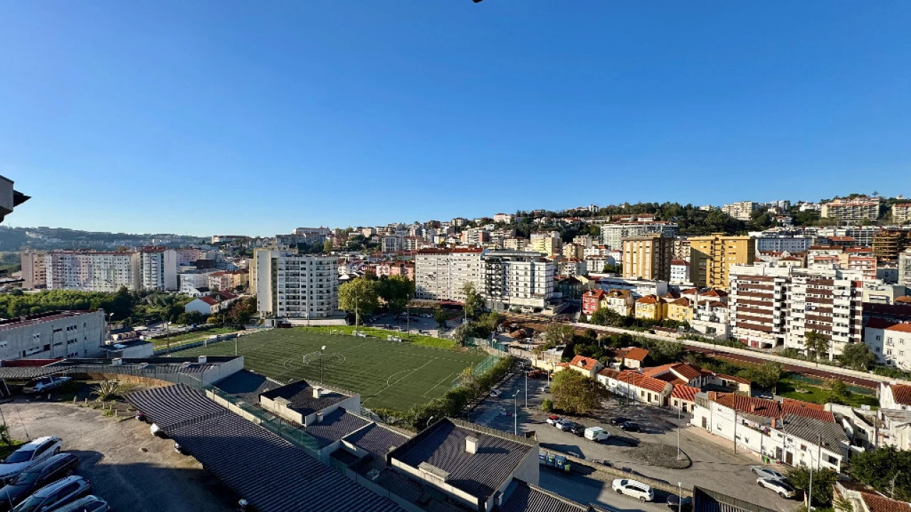 Apartamento T2 para Venda em Santo Antonio dos Olivais Foto 5