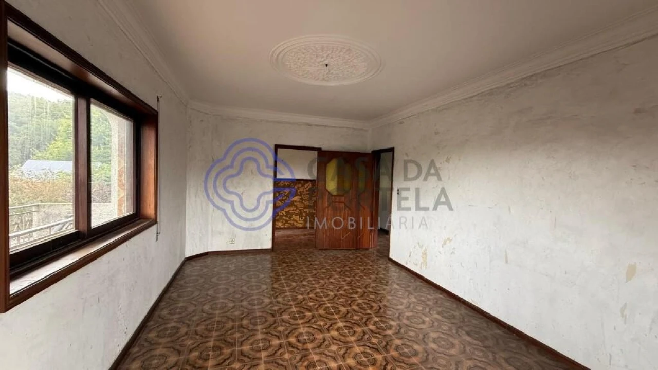 Moradia T3 para Venda em Santa Maria de Lamas Foto 4