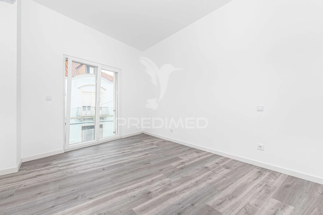 Apartamento T2 para Venda em Azambuja Foto 5