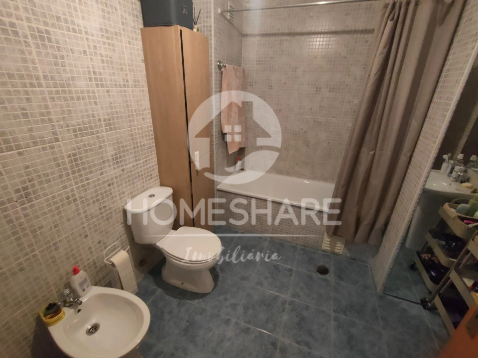 Apartamento T2 para Venda em Campo e Sobrado Foto 17