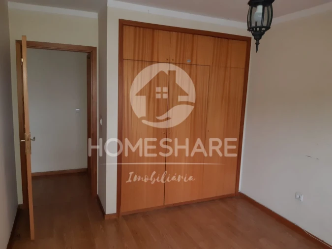 Apartamento T2 para Venda em Campo e Sobrado Foto 6
