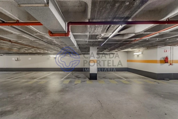 Escritório para Arrendamento em Lordelo do Ouro e Massarelos Foto 16