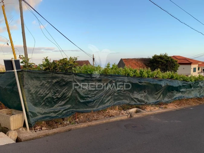 Terreno para Venda em Canhas Foto 2