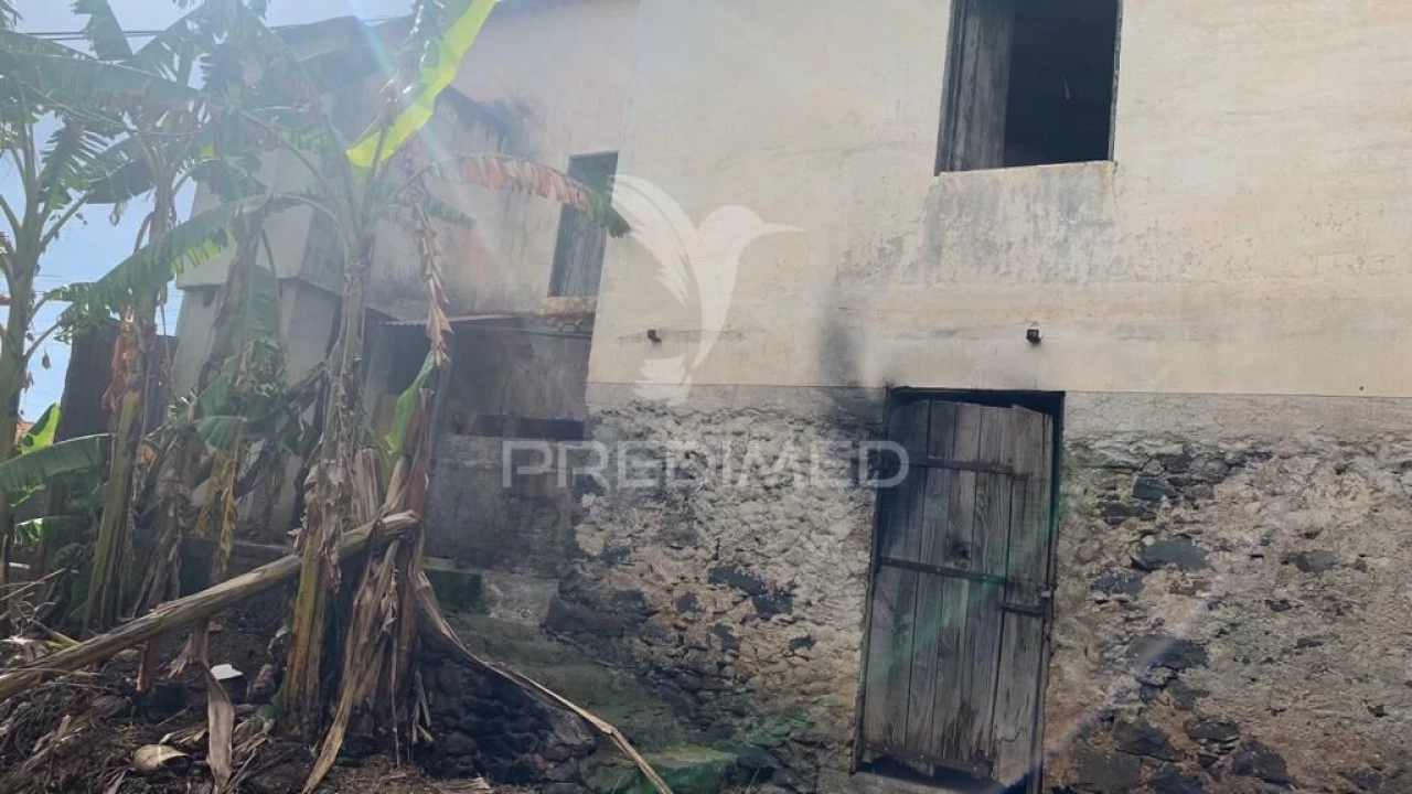 Terreno para Venda em Canhas Foto 17