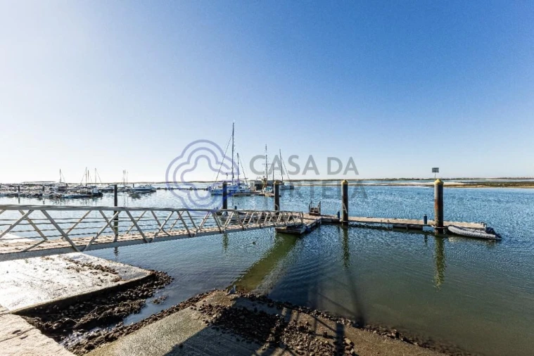 Apartamento T3 para Venda em Olhão Foto 36