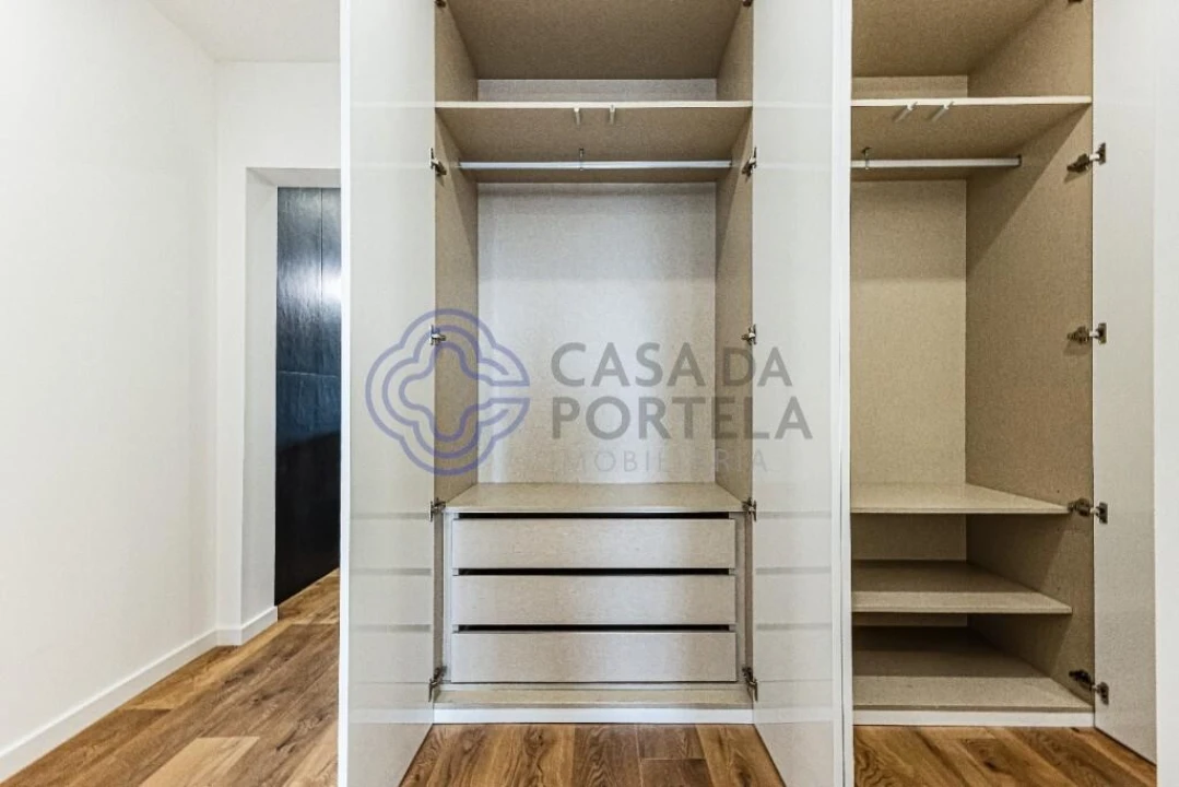 Apartamento T3 para Venda em Olhão Foto 18