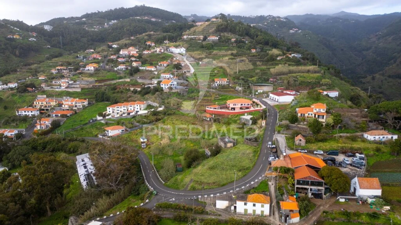 Terreno para Venda em Caniço Foto 20