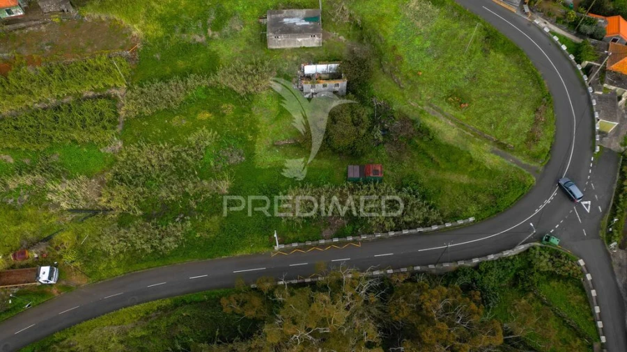 Terreno para Venda em Caniço Foto 1