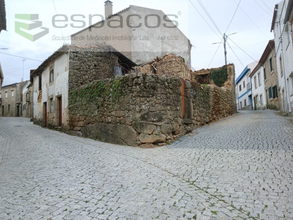 Moradia T2 para Venda em Tinalhas Foto 2