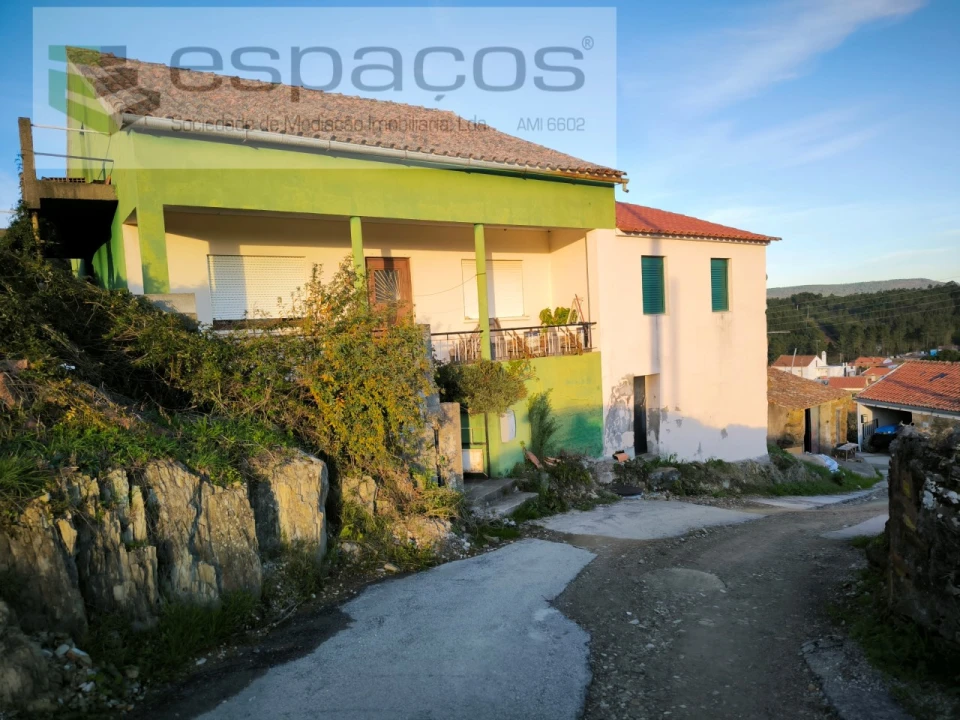 Moradia T3 para Venda em Sarzedas Foto 1