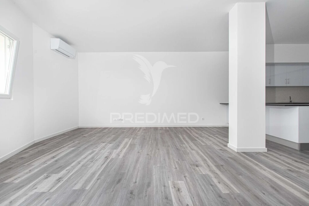 Apartamento T2 para Venda em Azambuja Foto 4