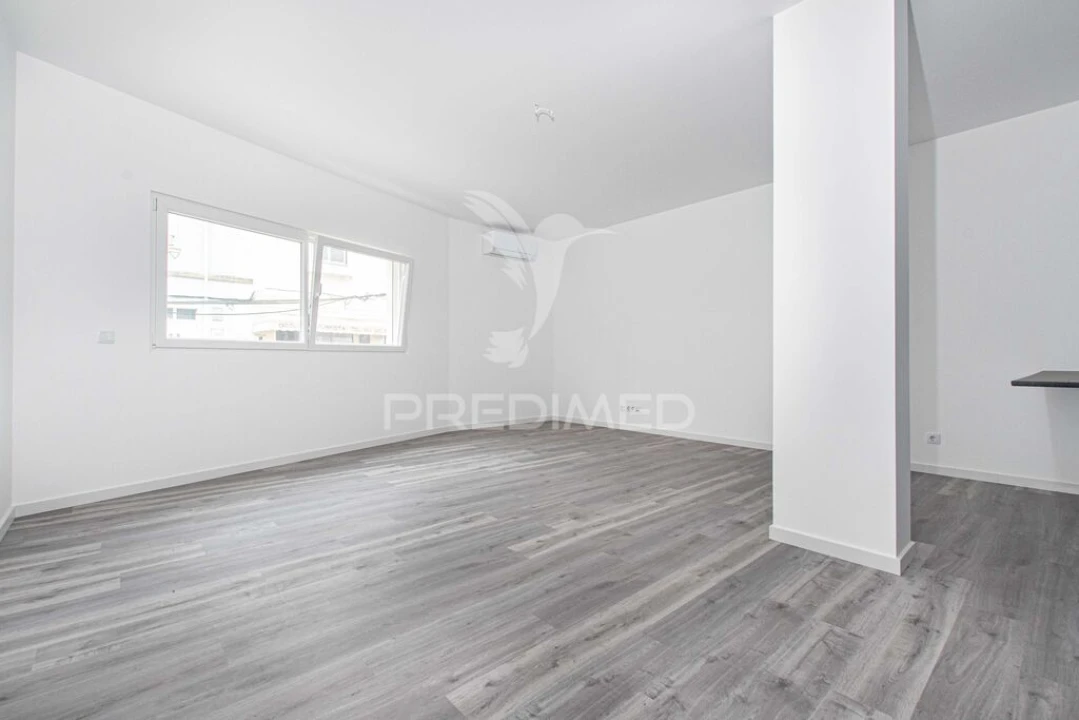 Apartamento T2 para Venda em Azambuja Foto 5