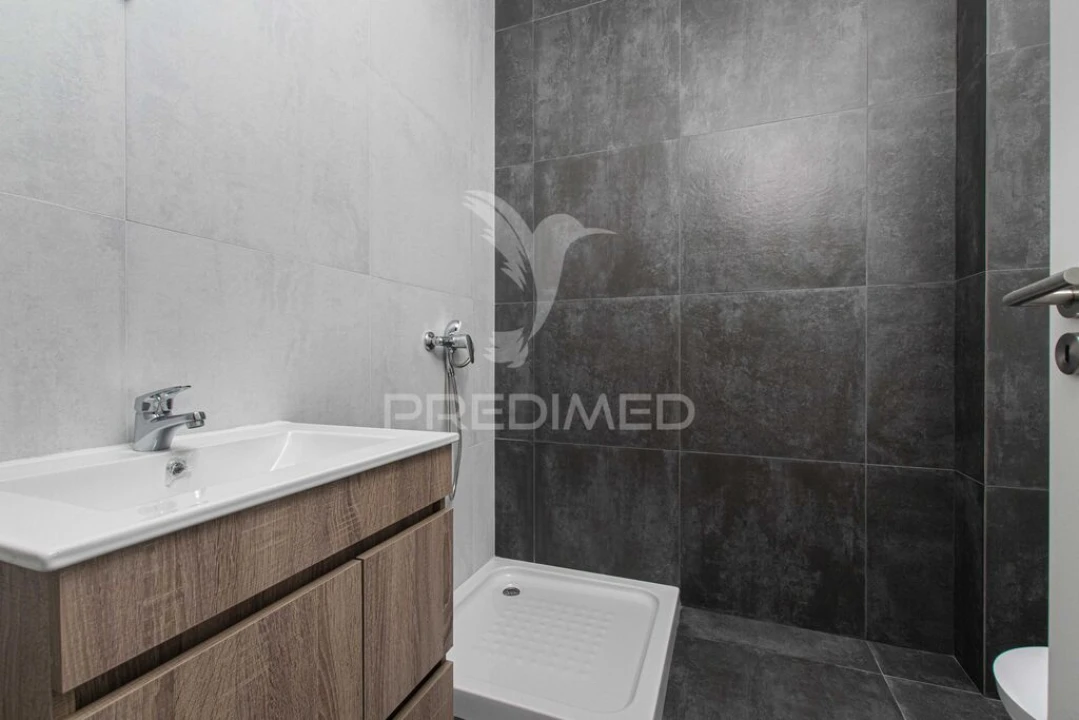 Apartamento T2 para Venda em Azambuja Foto 17