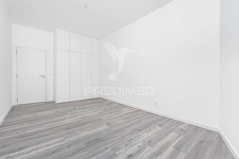 Apartamento T2 para Venda em Azambuja Foto 12