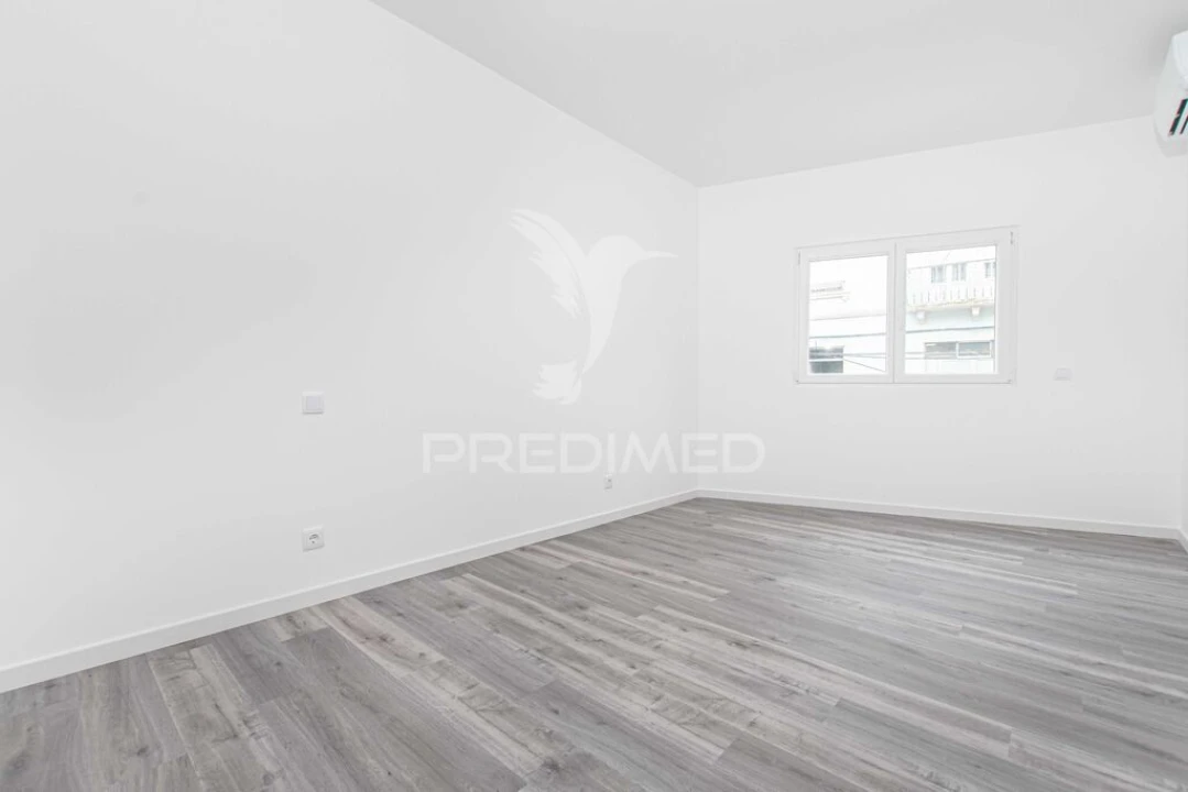 Apartamento T2 para Venda em Azambuja Foto 13