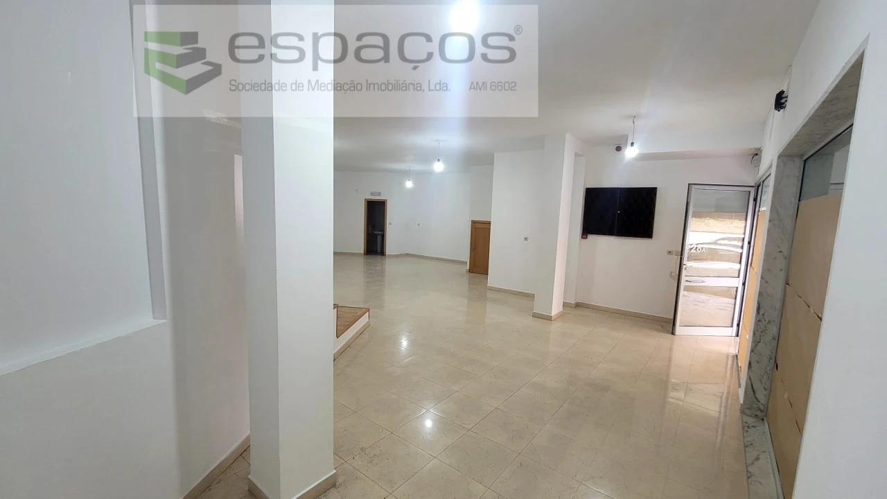 Loja para Arrendamento em Algueirão-Mem Martins Foto 6