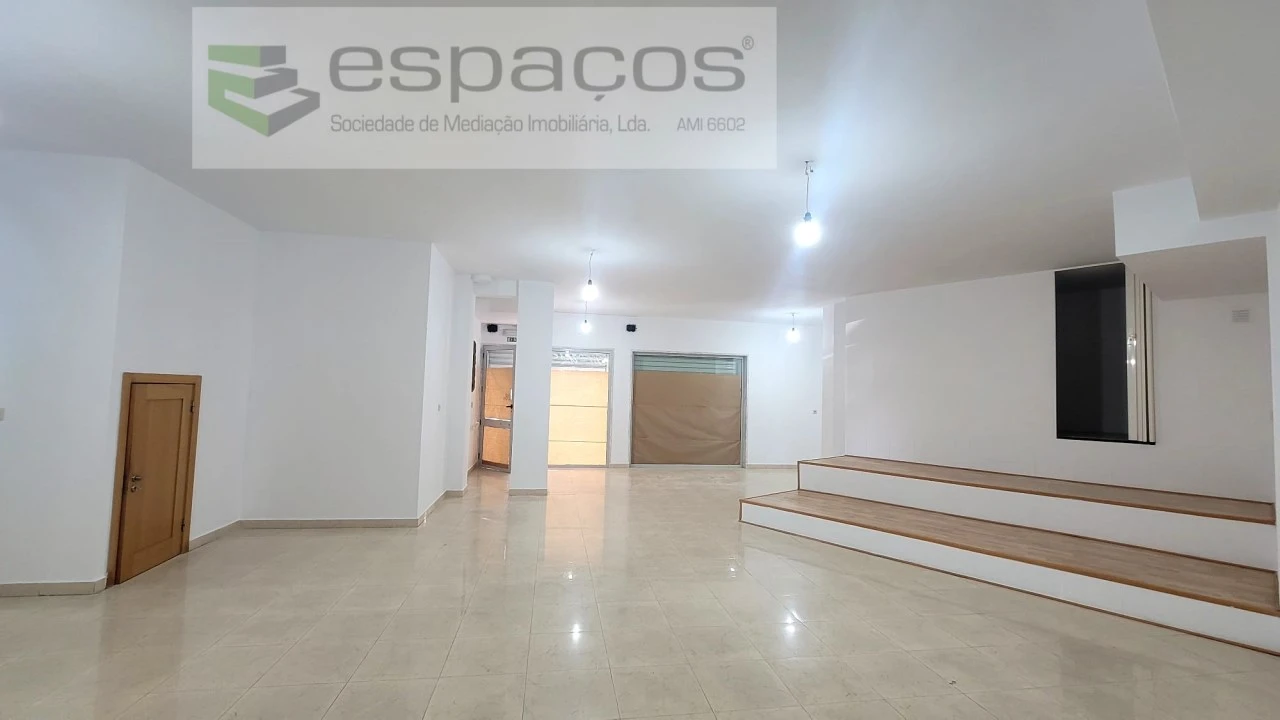 Loja para Arrendamento em Algueirão-Mem Martins Foto 12