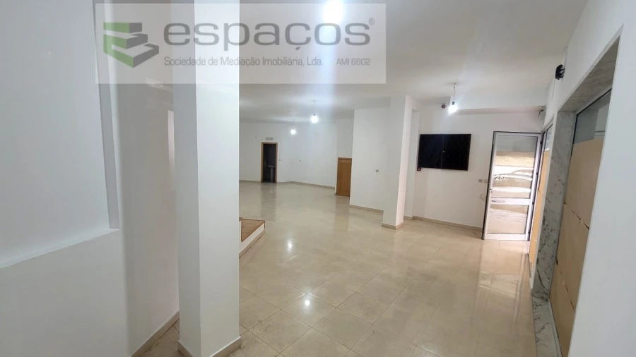 Loja para Arrendamento em Algueirão-Mem Martins Foto 6