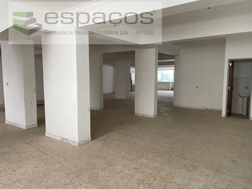 Armazém para Venda em Agualva e Mira-Sintra Foto 5