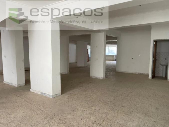 Armazém para Venda em Agualva e Mira-Sintra Foto 5