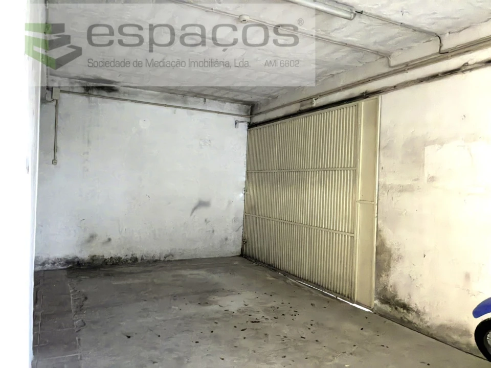 Armazém para Venda em Teixoso e Sarzedo Foto 3