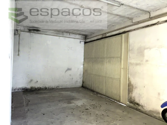 Armazém para Venda em Teixoso e Sarzedo Foto 3