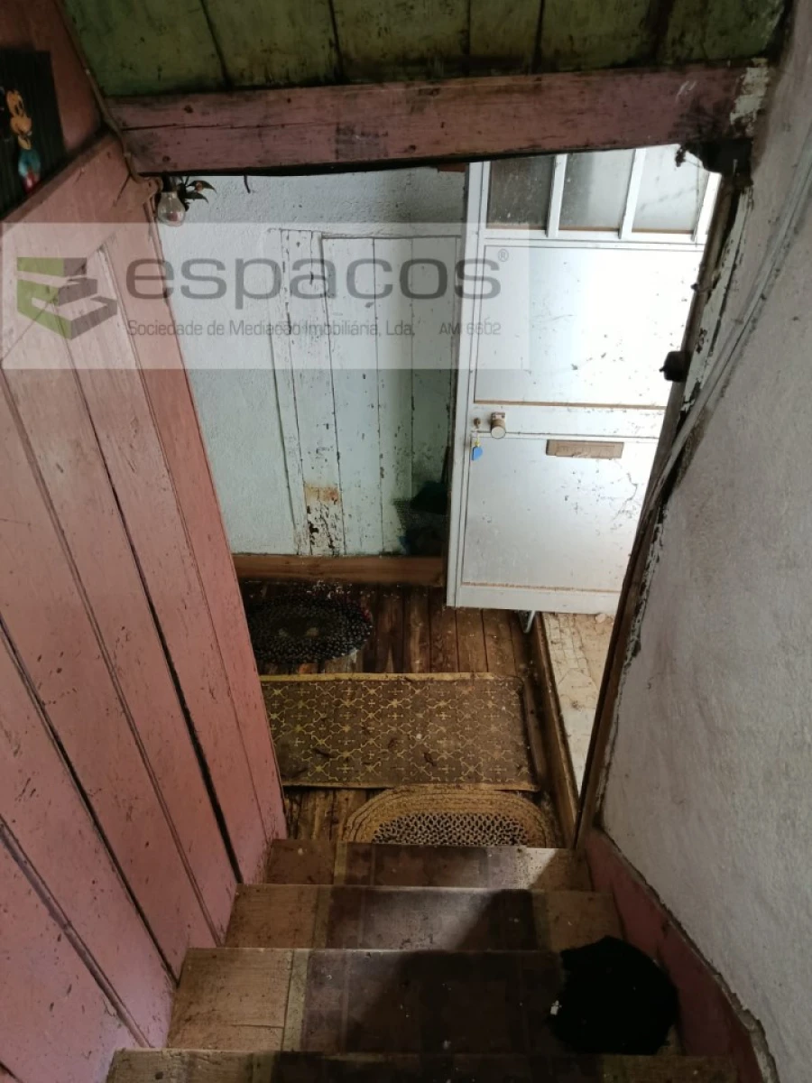 Moradia T2 para Venda em Lavacolhos Foto 4