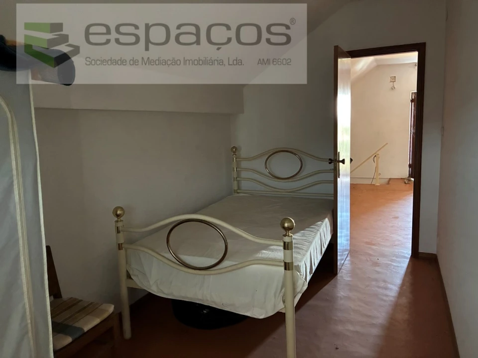 Moradia T5 para Venda em Lavacolhos Foto 8