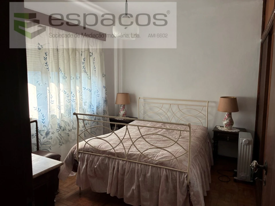 Moradia T5 para Venda em Lavacolhos Foto 31