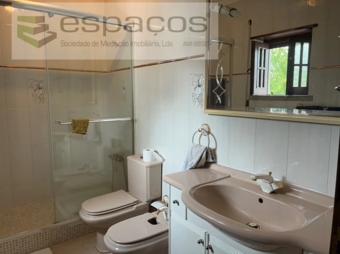 Moradia T4 para Venda em Fundão, Valverde, Donas, A. Joanes, A. Nova Cabo Foto 8