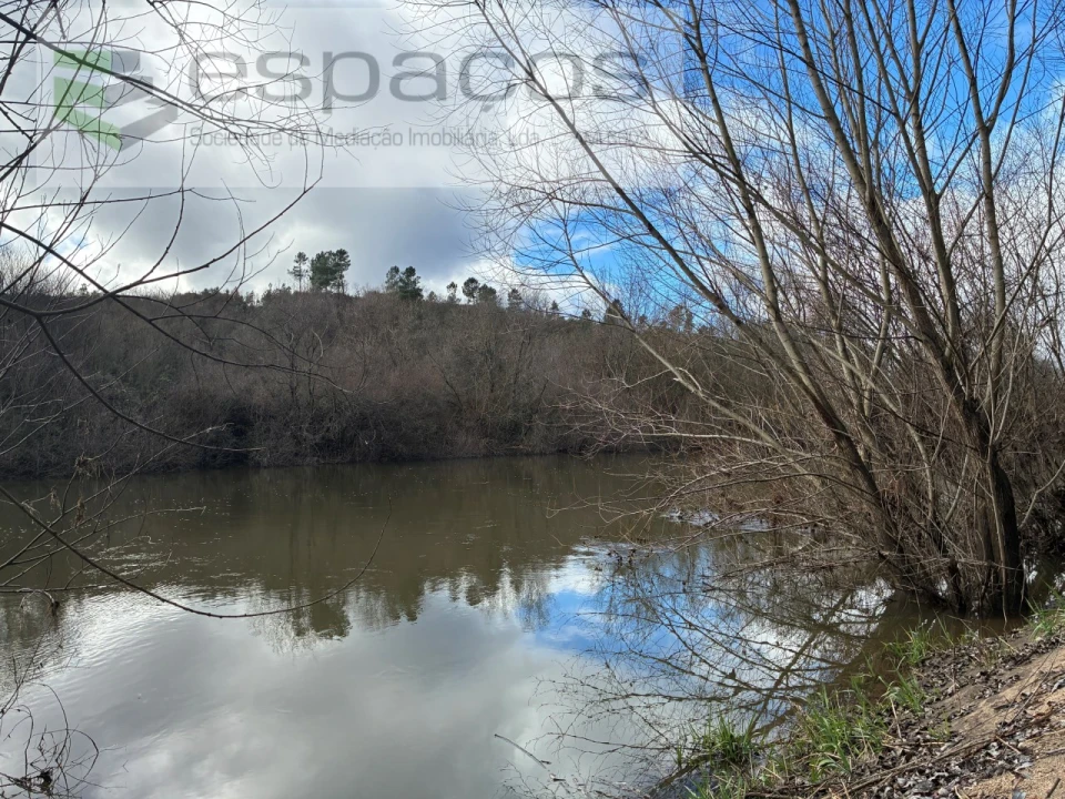 Quinta T1 para Venda em Peso e Vales do Rio Foto 1