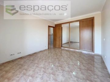 Moradia T4 para Venda em Castelo Branco