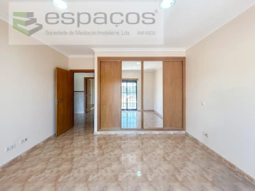 Moradia T4 para Venda em Castelo Branco