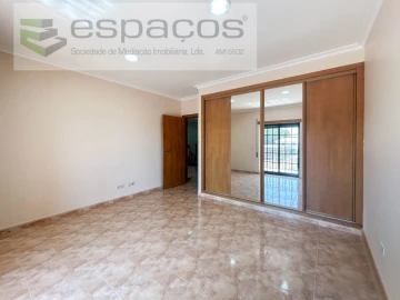Moradia T4 para Venda em Castelo Branco