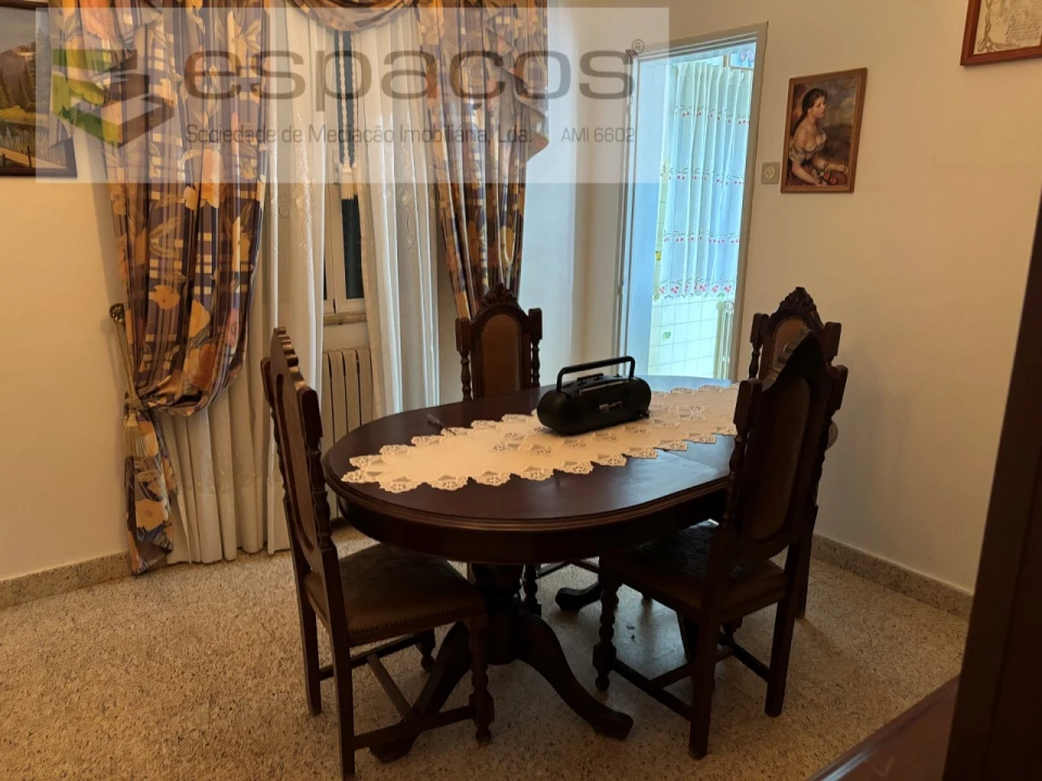 Moradia T4 para Venda em Lavacolhos Foto 13