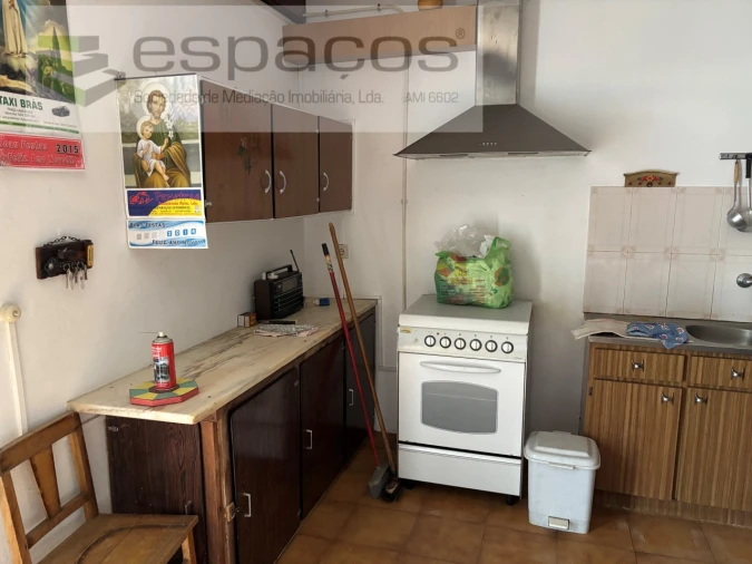 Moradia T4 para Venda em Lavacolhos Foto 4