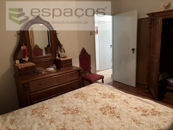 Moradia T4 para Venda em Lavacolhos Foto 17