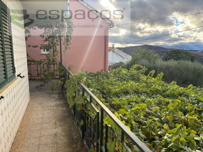 Moradia T4 para Venda em Lavacolhos Foto 29