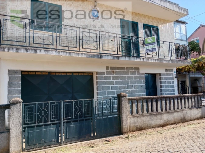 Moradia T4 para Venda em Lavacolhos Foto 1