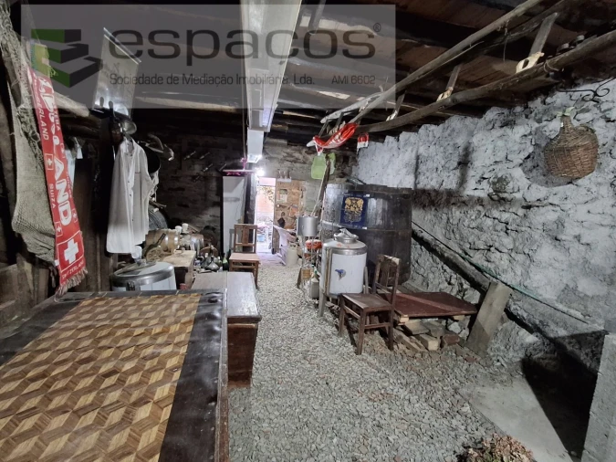 Moradia T4 para Venda em Silvares Foto 7