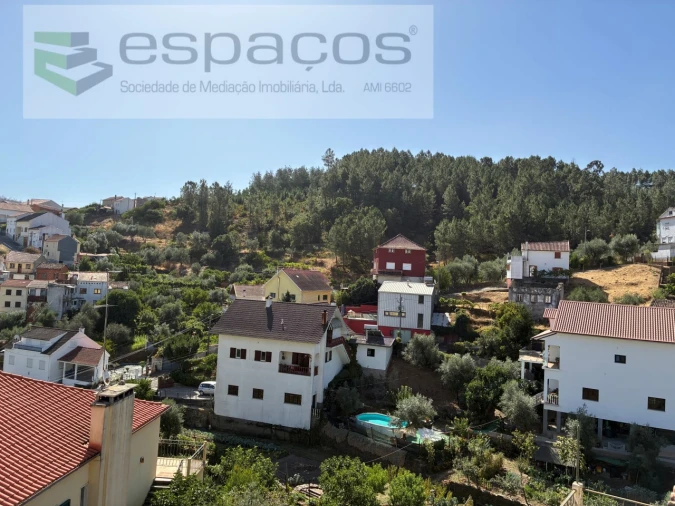 Moradia T4 para Venda em Silvares Foto 6
