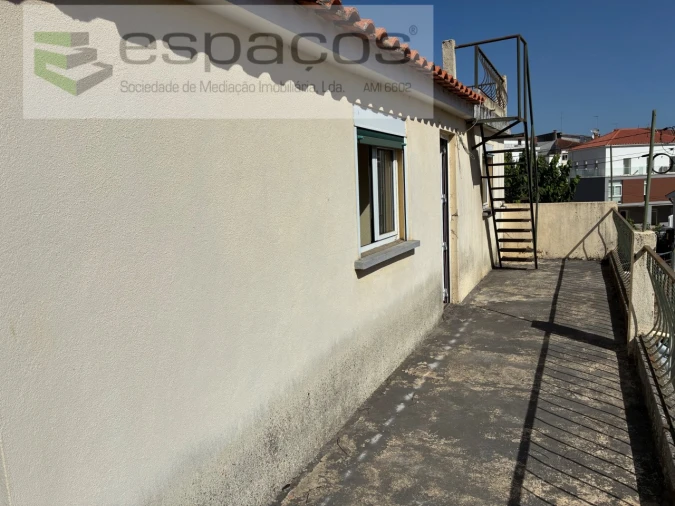 Moradia T4 para Venda em Silvares Foto 8