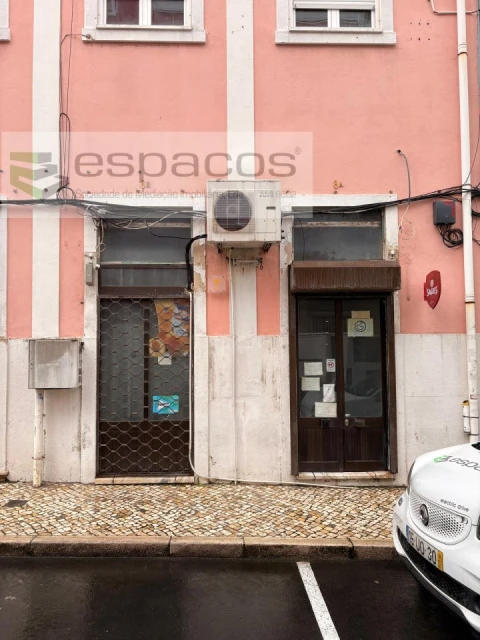 Loja para Cedência de Quotas em Moscavide e Portela