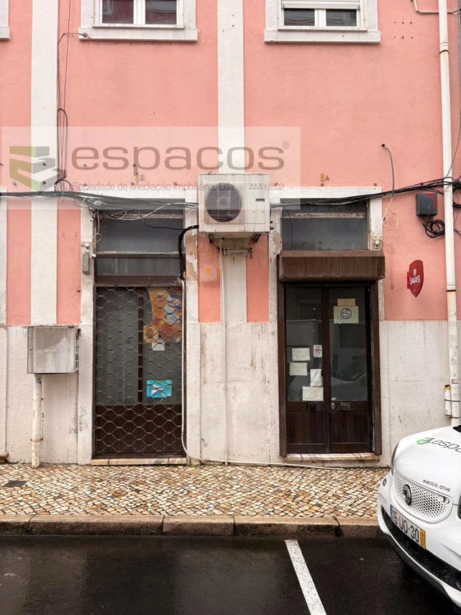 Loja para Cedência de Quotas em Moscavide e Portela Foto 12