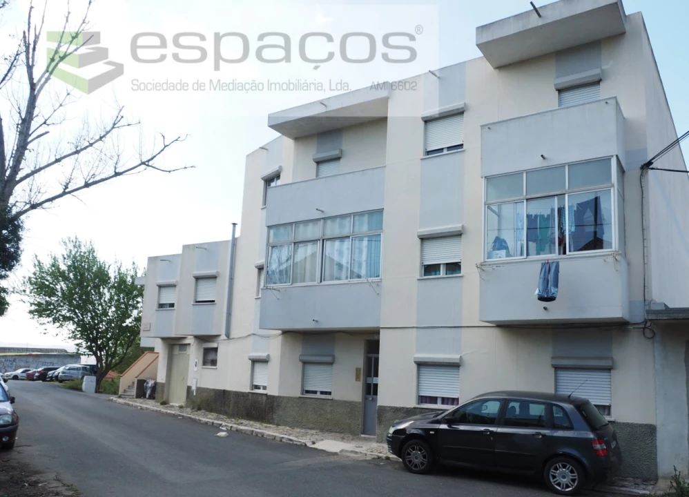 Prédio para Venda em Póvoa de Santo Adrião e Olival Basto Foto 3