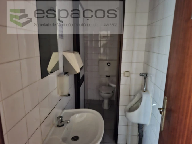 Negócio para Arrendamento em Lavacolhos Foto 12