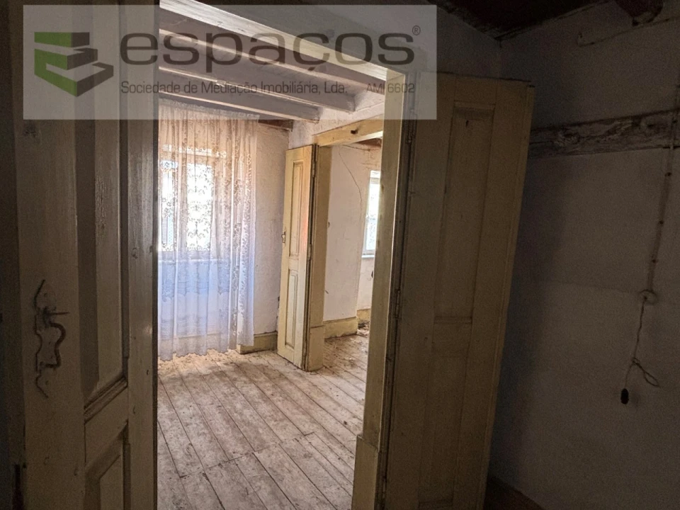 Moradia T2 para Venda em Benquerenças Foto 5