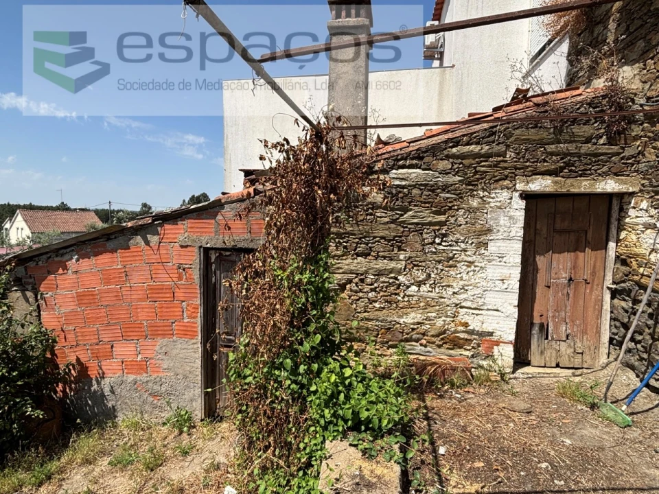 Moradia T2 para Venda em Benquerenças Foto 17