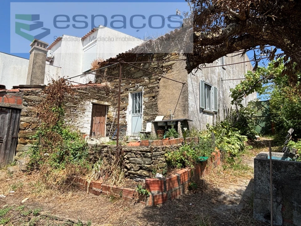 Moradia T2 para Venda em Benquerenças Foto 20