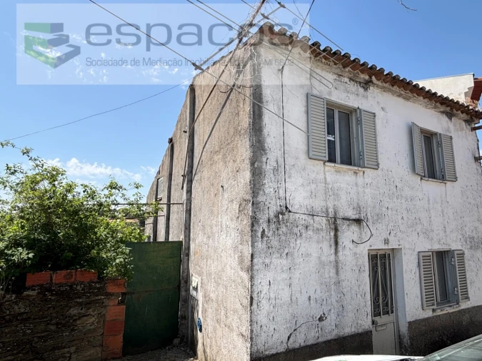 Moradia T2 para Venda em Benquerenças Foto 4